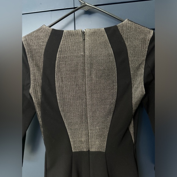 FRENCH CONNECTION NWT Size 2 Body Con Fitted Knee Length Black Houndstooth Dress - Picture 3 of 9